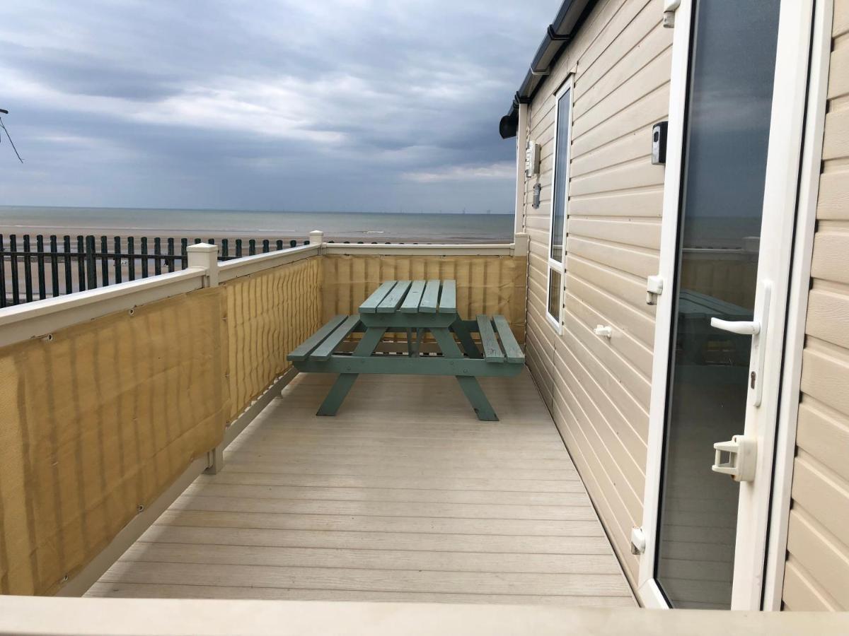 Caravan Hire Golden Sands Sea Front Kinmel Bay Kültér fotó